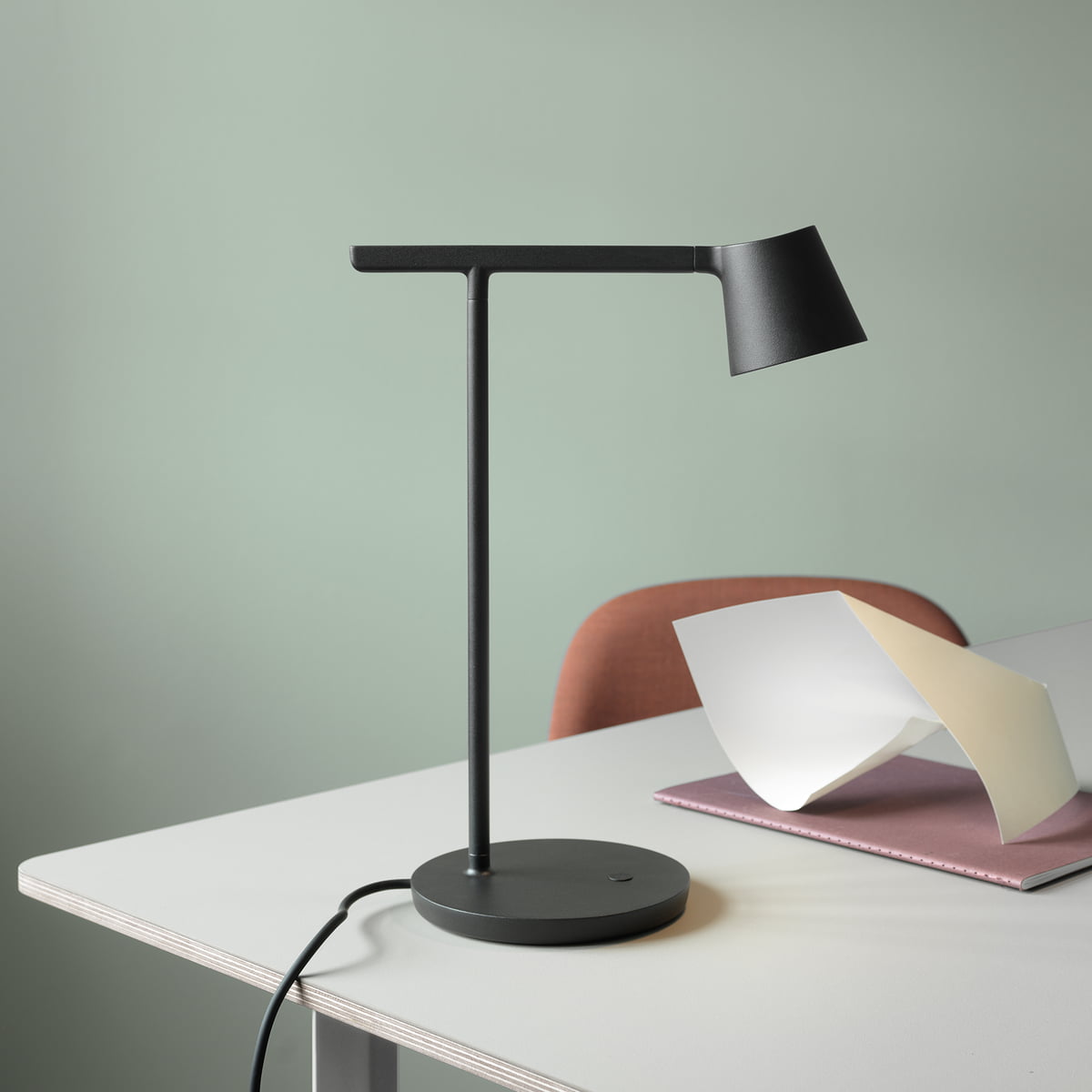 DESK LAMPS